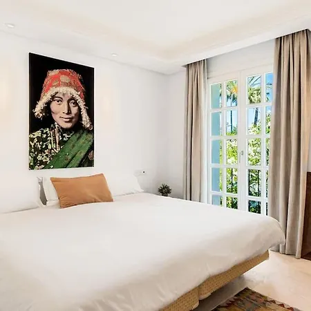 Exclusive 3-bedroom In Puente Romano Marbella